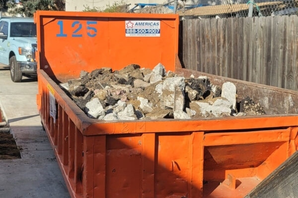 dumpster delivery and pick up